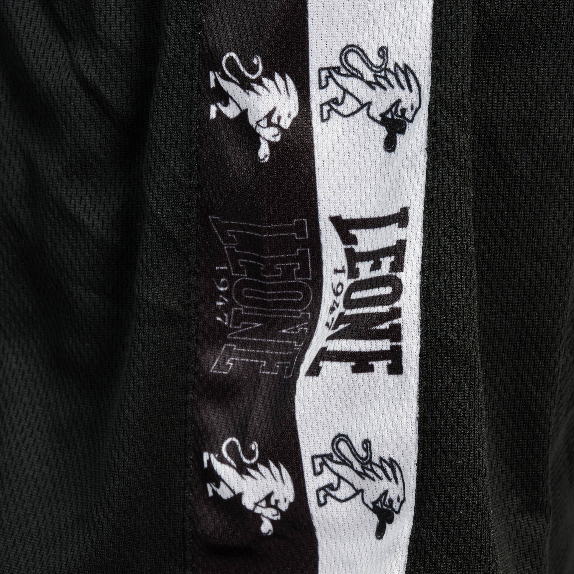 ICONIC BOXING SHORTS
AB232