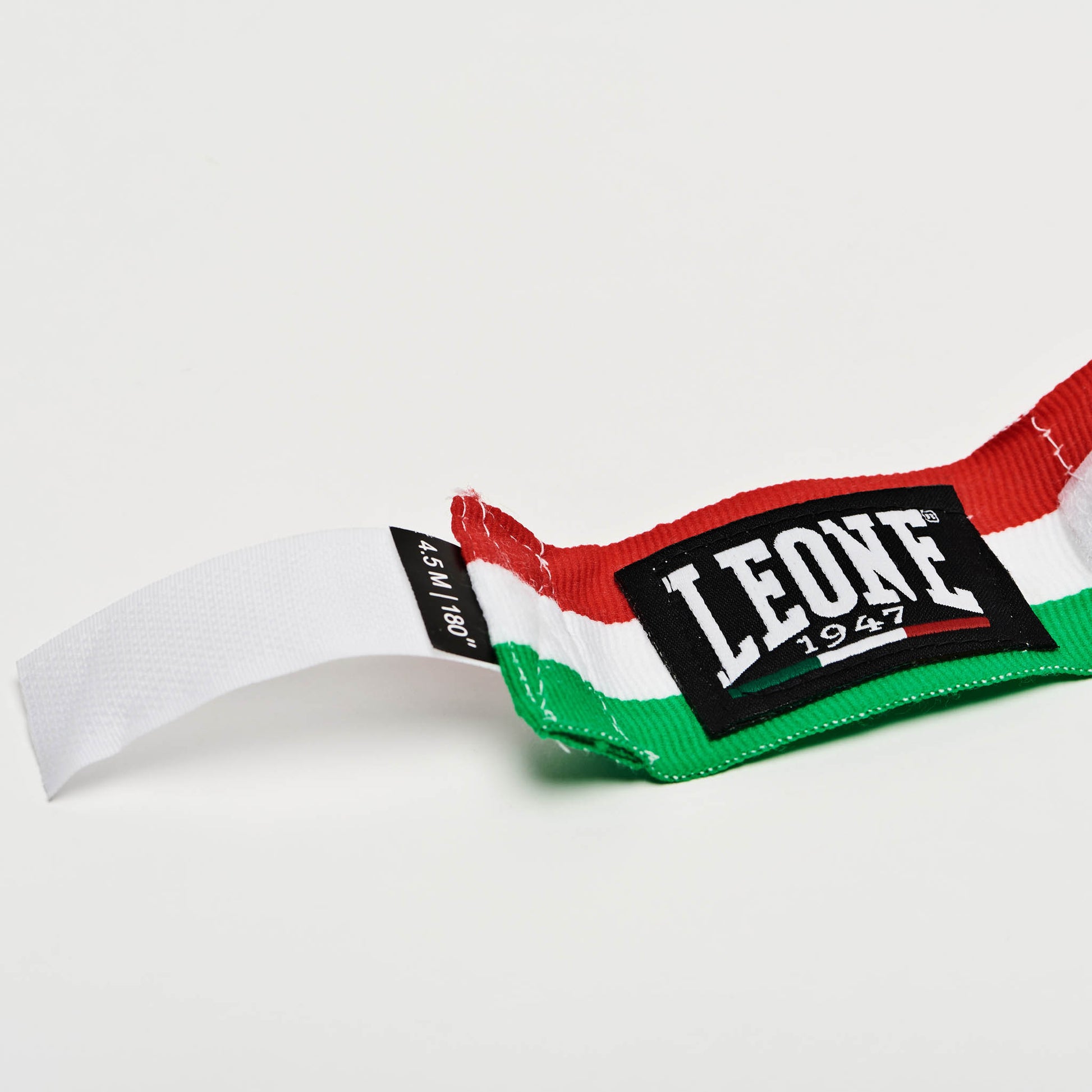 HAND WRAPS
AB705