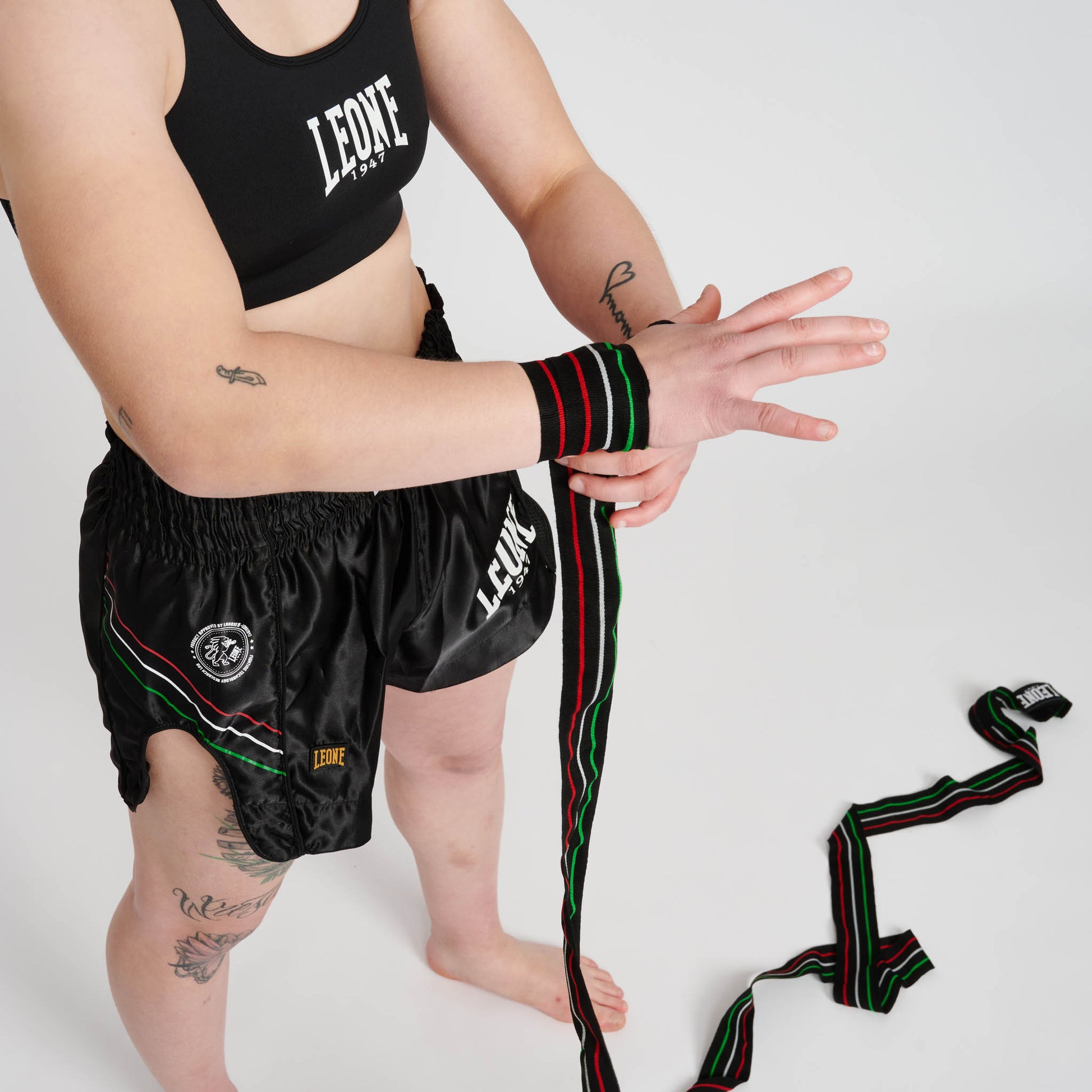 HAND WRAPS
AB705