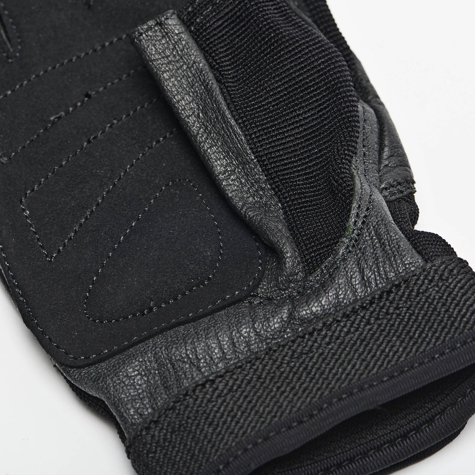 GYM GLOVES
AB713