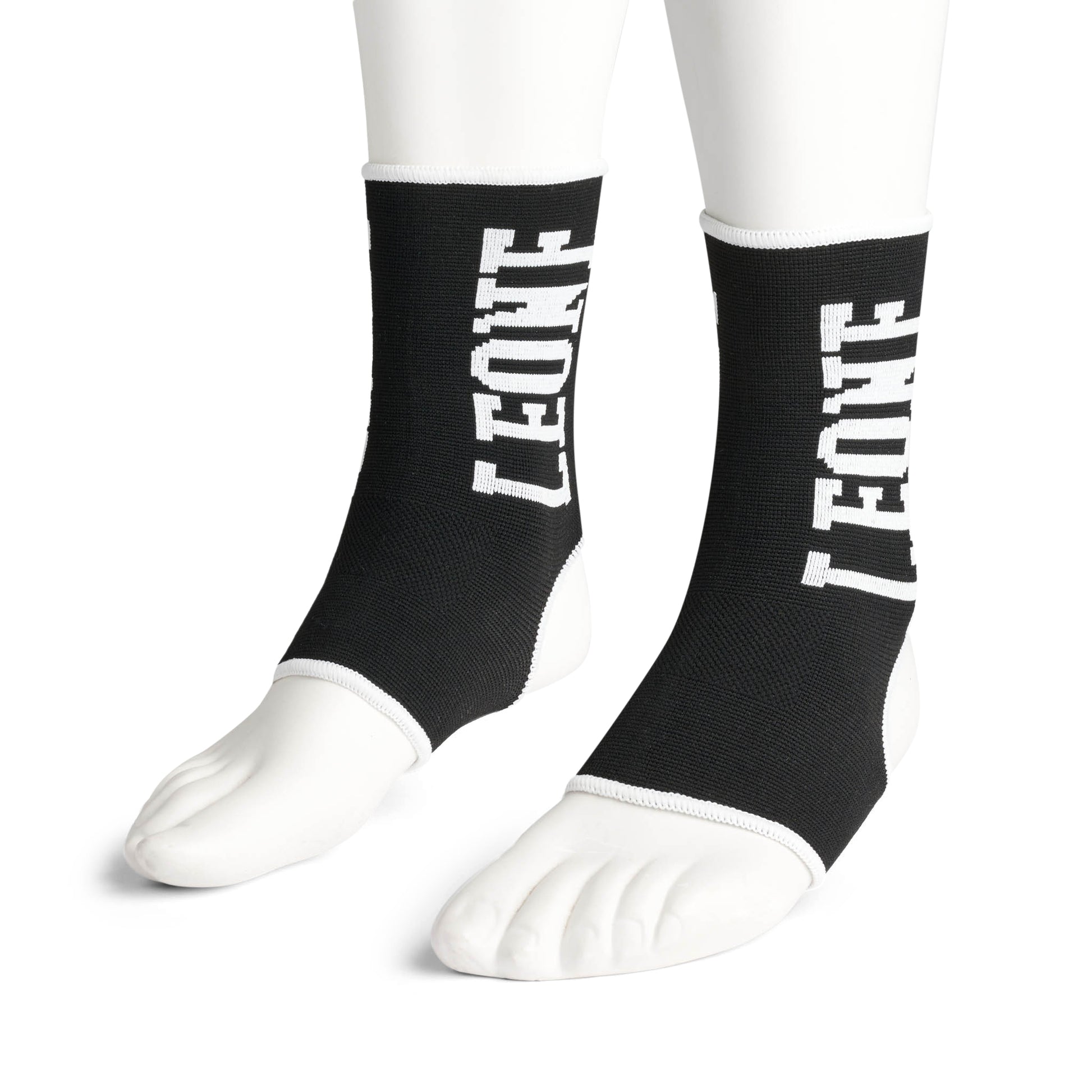 JACQUARD ANKLE GUARDS
AB717