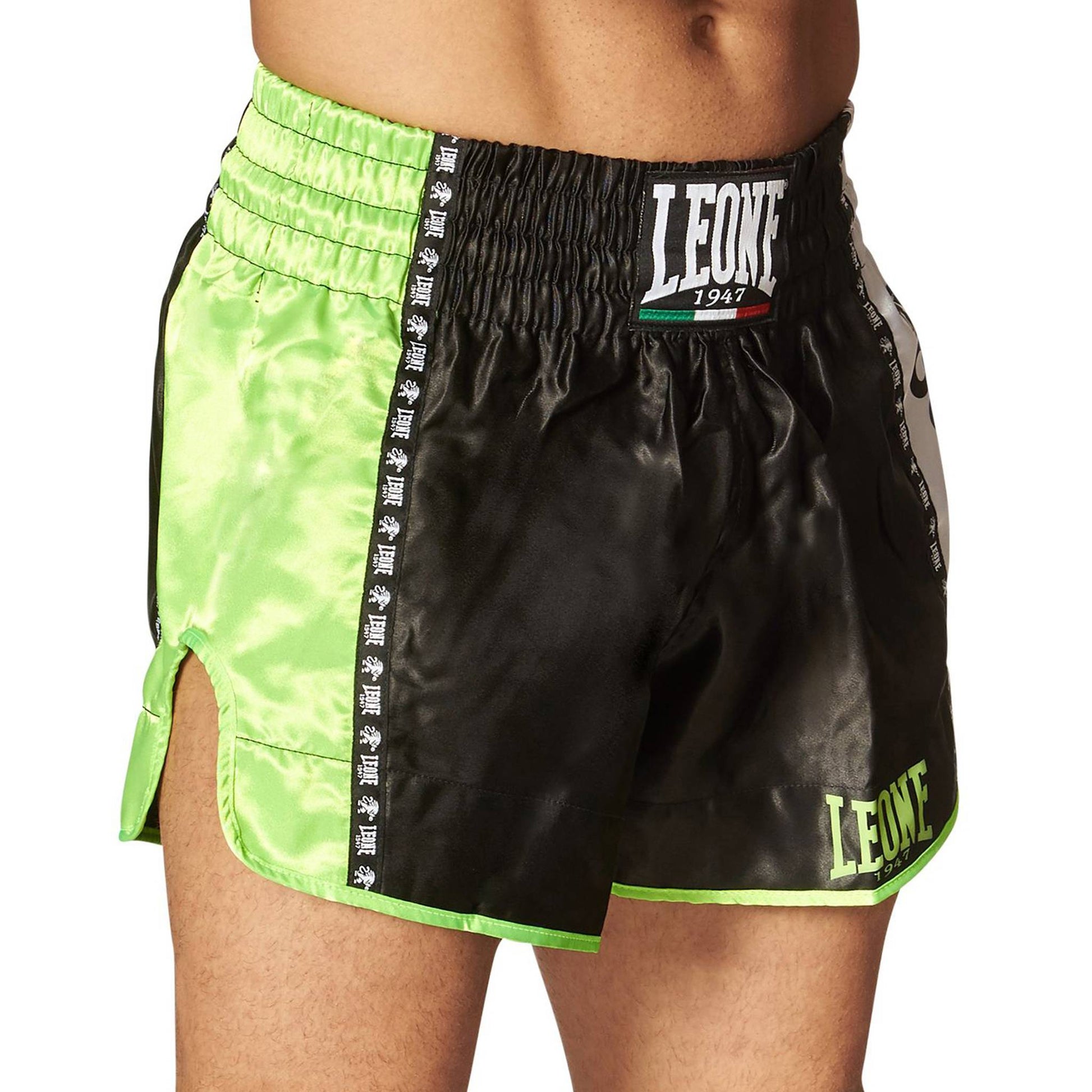 TRAINING THAI SHORTS
AB760
