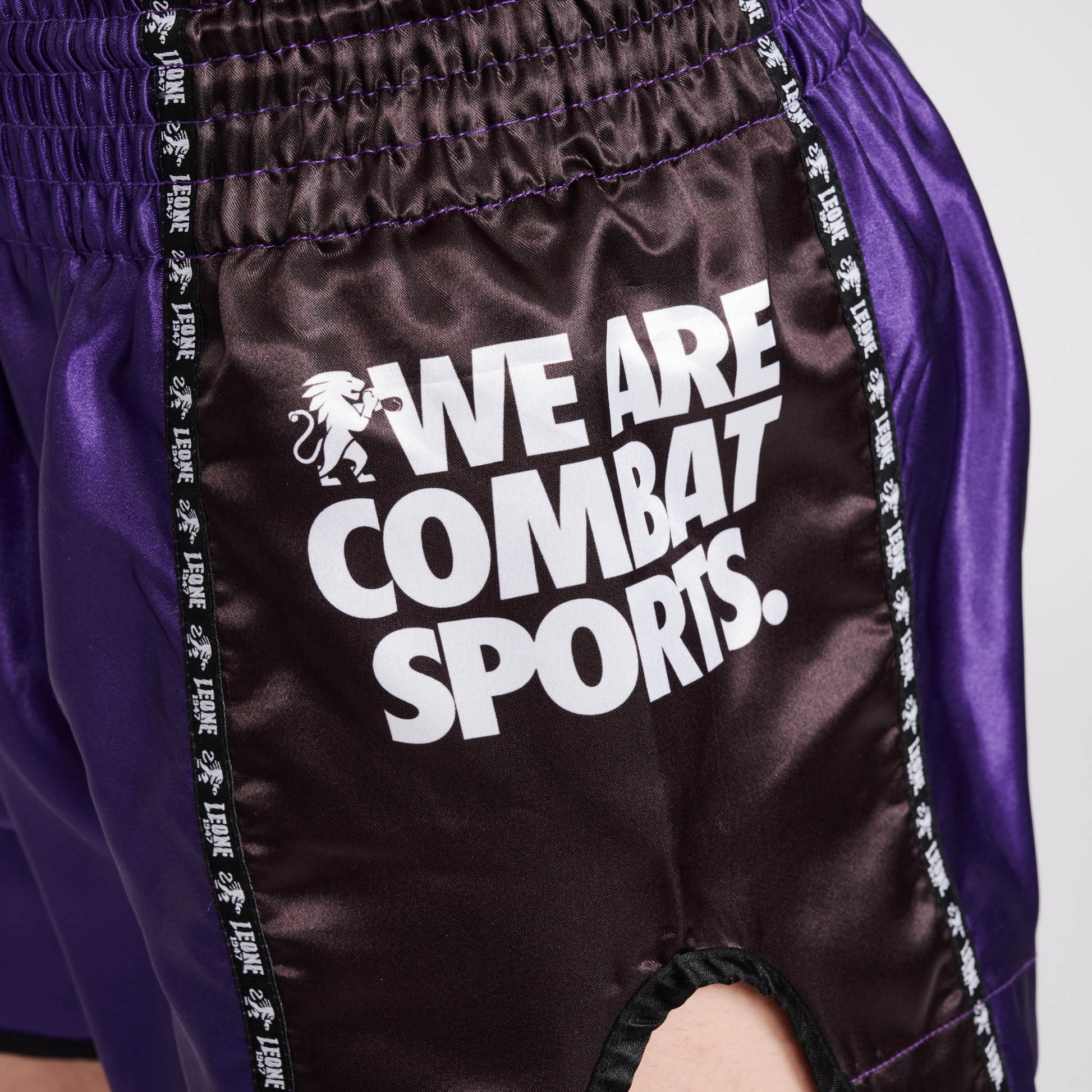 TRAINING THAI SHORTS
AB760