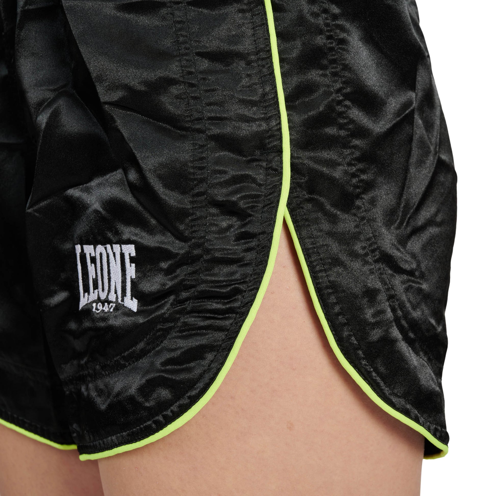 BASIC W THAI SHORTS
AB801