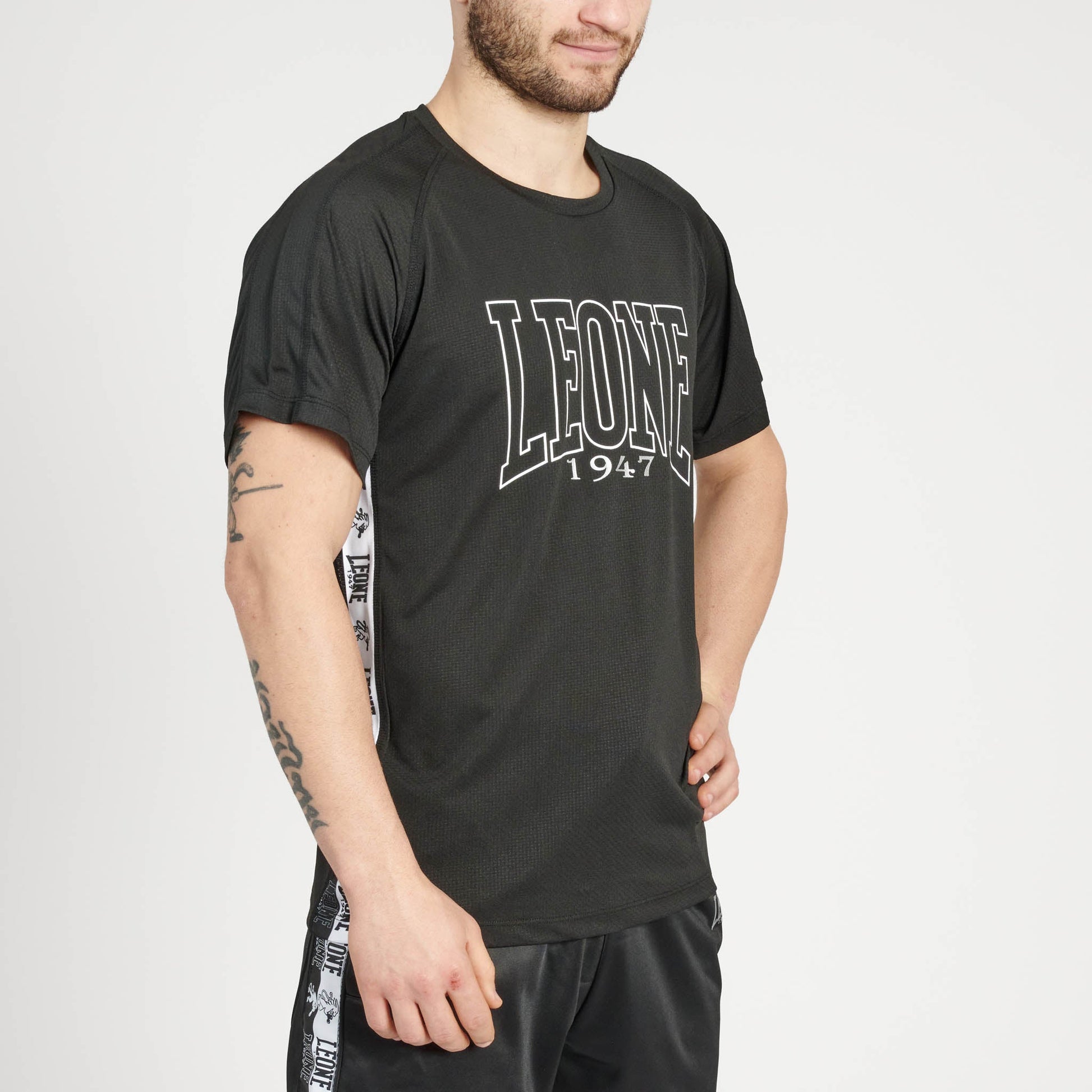 ICONIC T- SHIRT