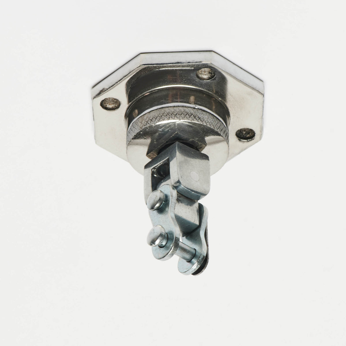 SWIVEL AT822