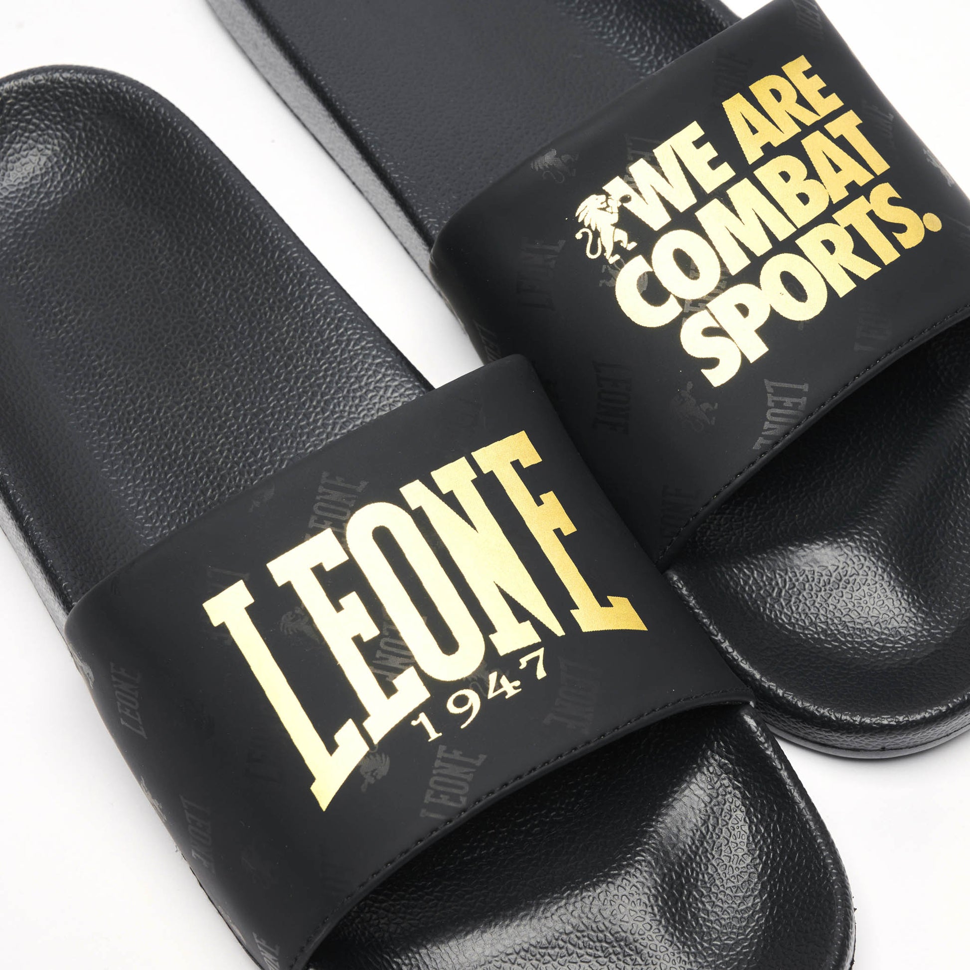 DNA SHOWER SLIPPERS CL172