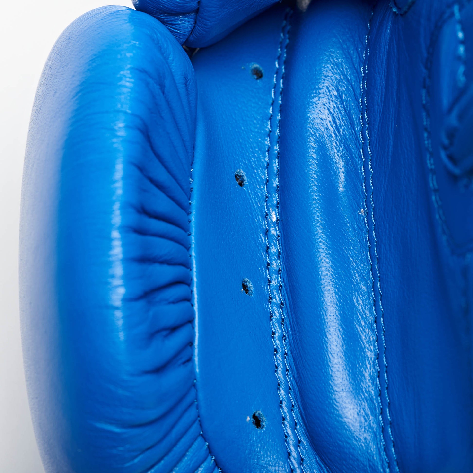 Contest Boxing Gloves
GN010