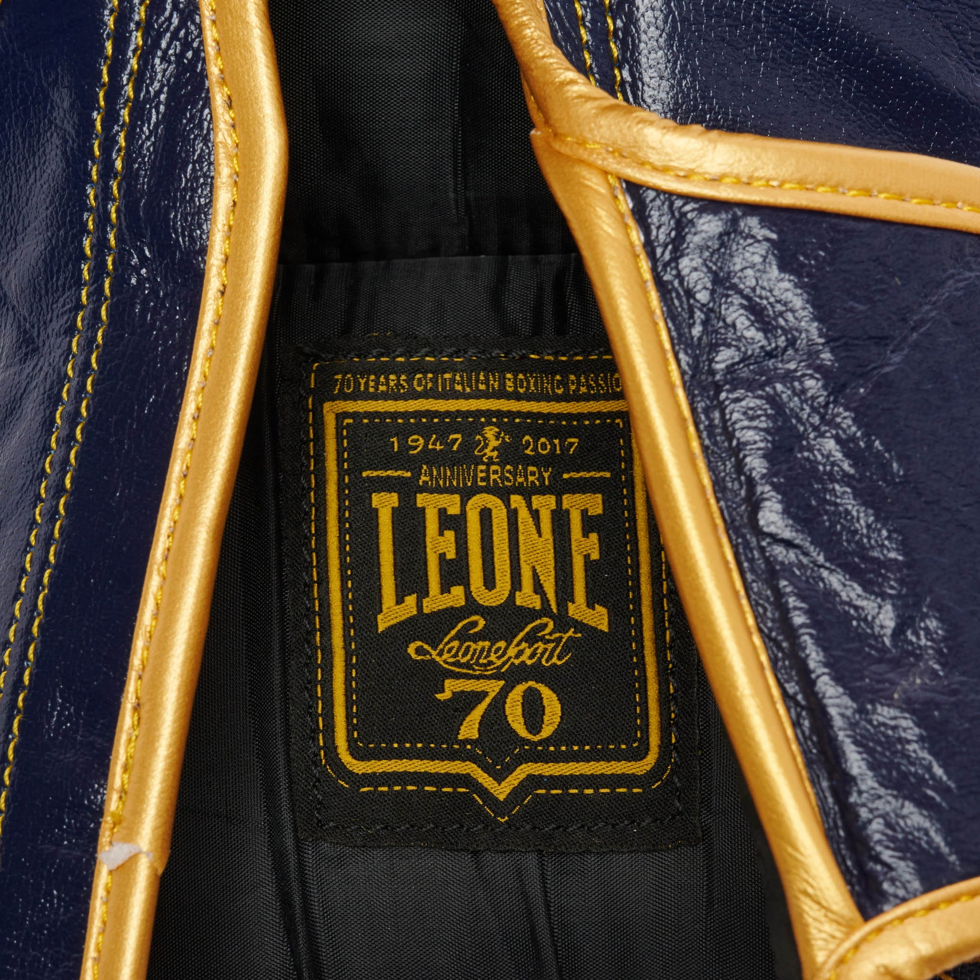 ITALY'47 BOXING GLOVES
GN039
