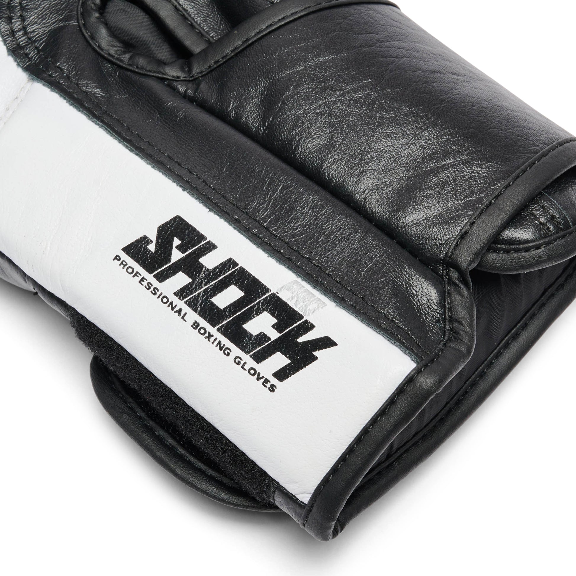 SHOCK PRO BOXING GLOVES
GN057