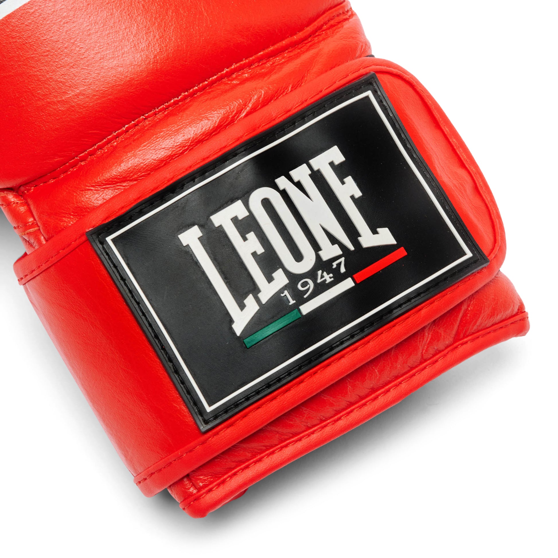 SHOCK PRO BOXING GLOVES
GN057
