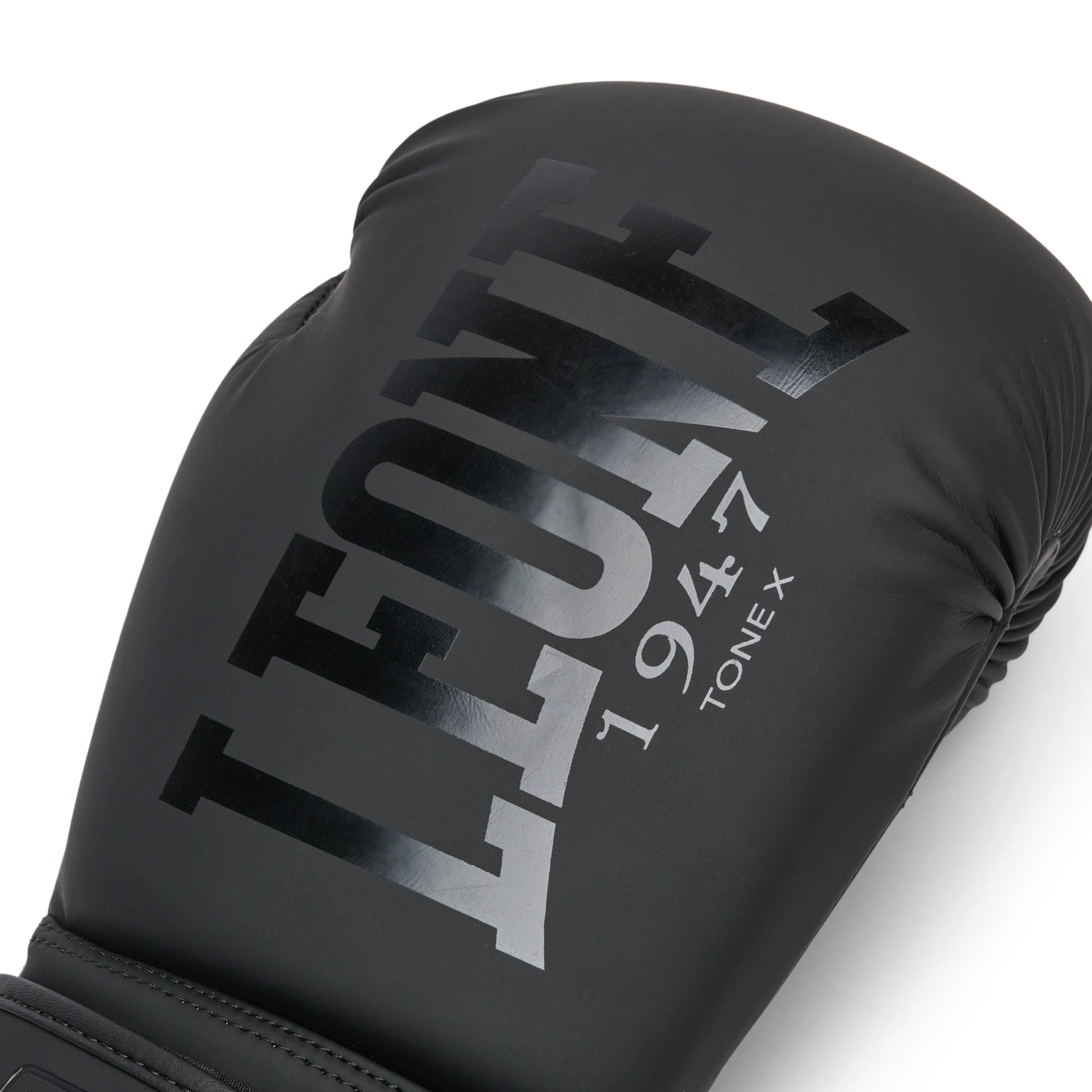 TONE X BOXING GLOVES
GN058