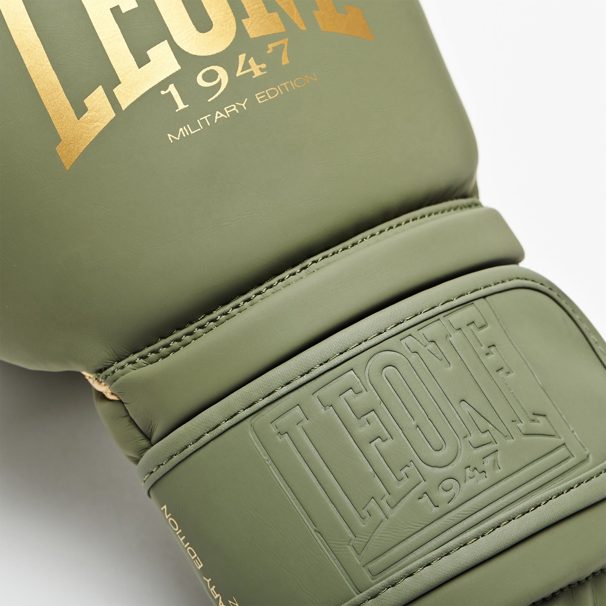 MILITARY EDITION BOXING GLOVES
GN059G