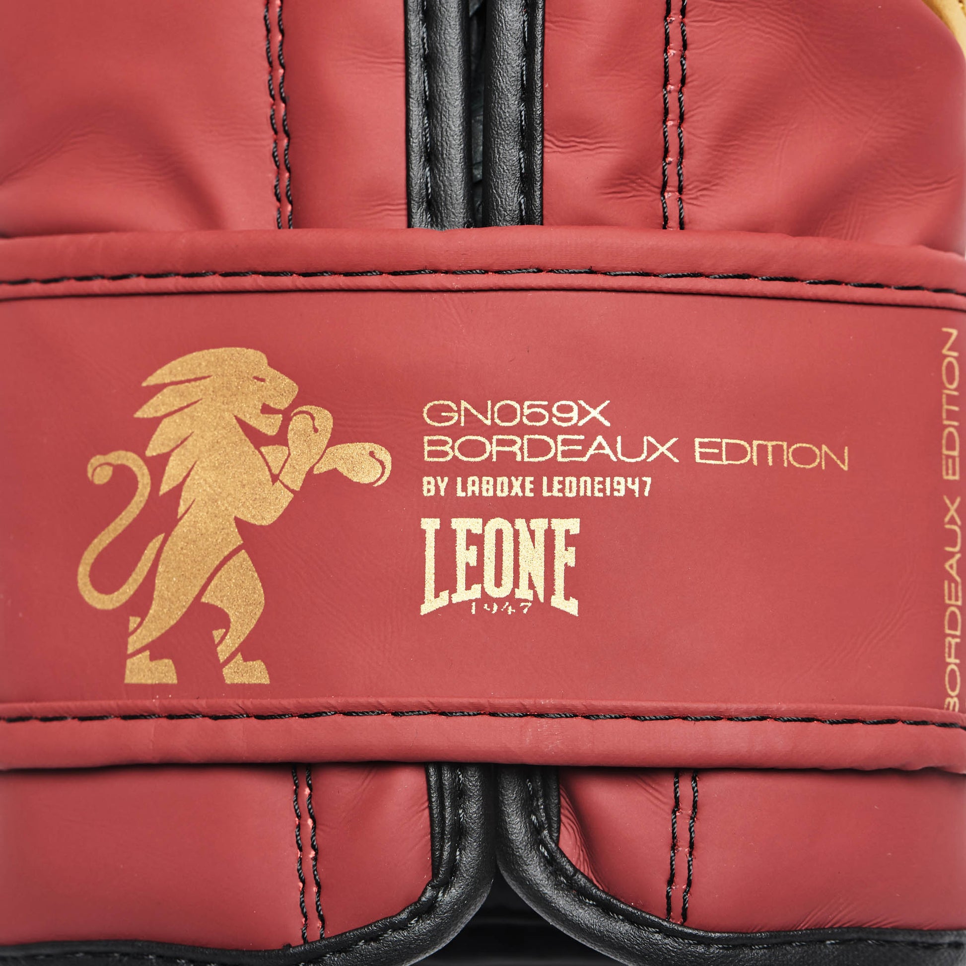 BOXING GLOVES "BORDEAUX ED"
GN059X