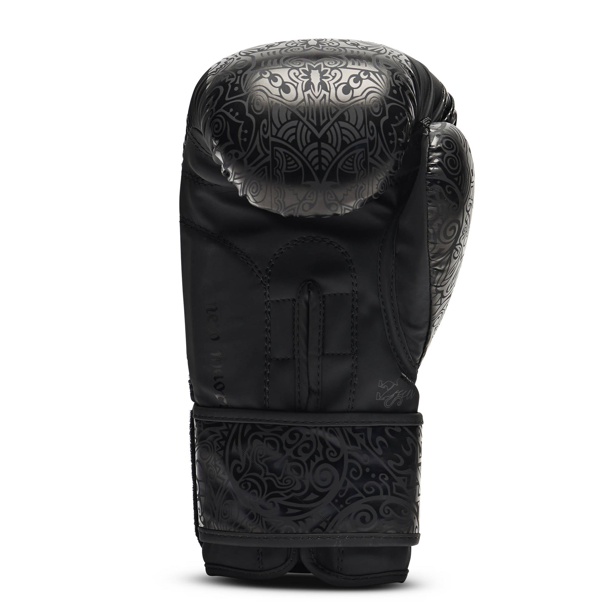 Maori Boxing Gloves
GN070