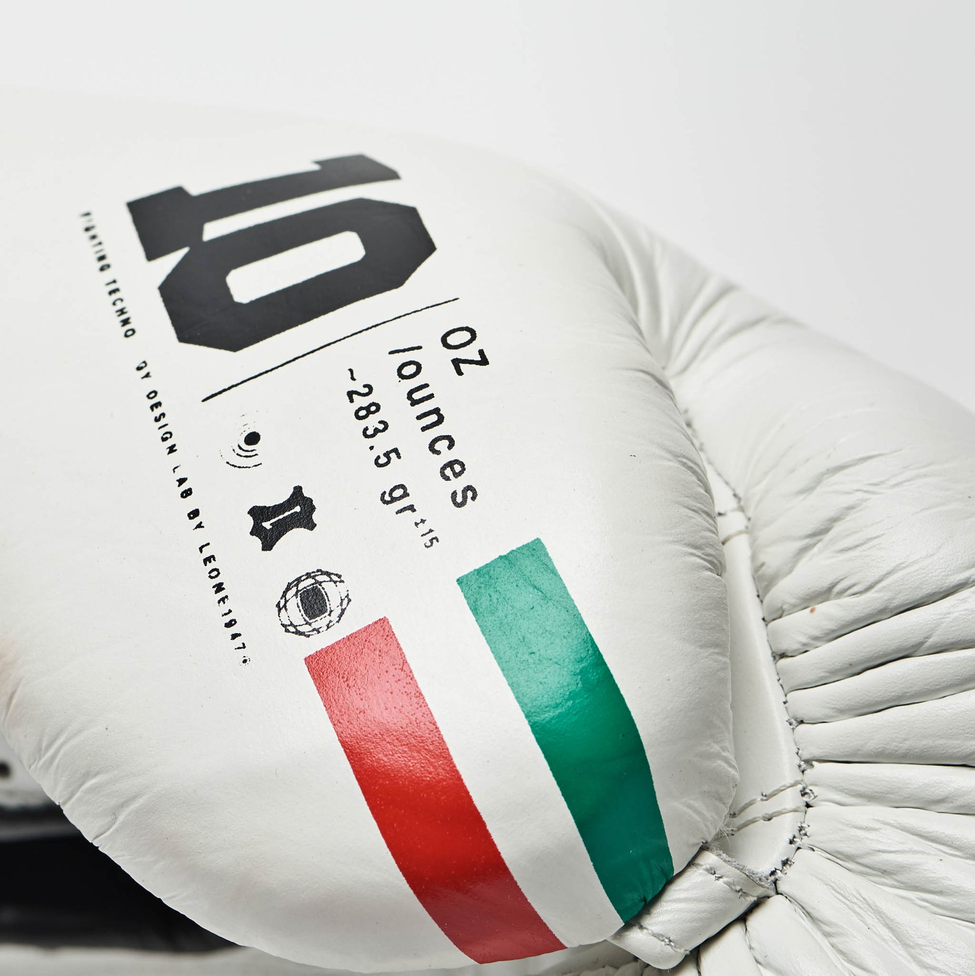SHOCK PLUS BOXING GLOVES
GN102L