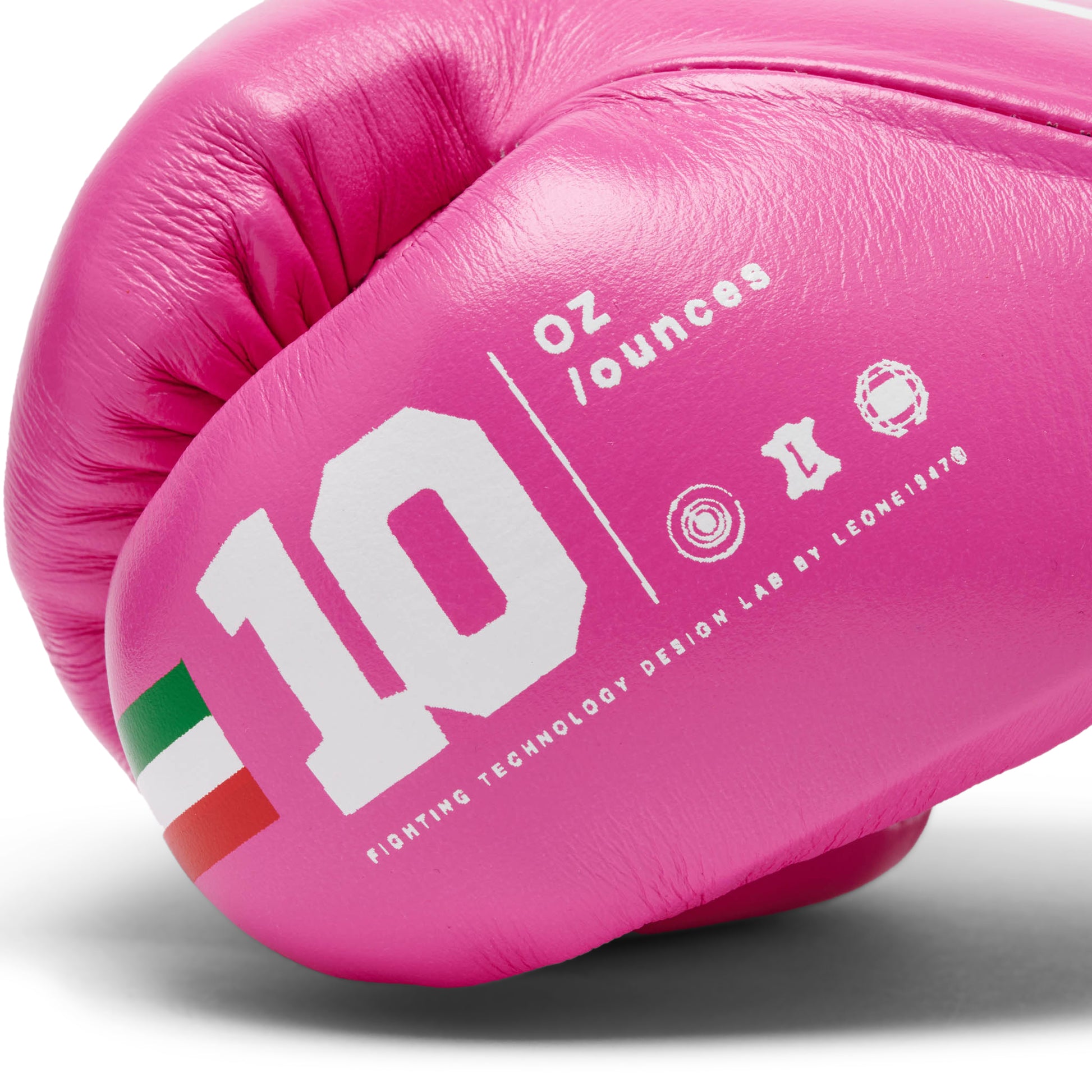 SHOCK PLUS BOXING GLOVES
GN102L