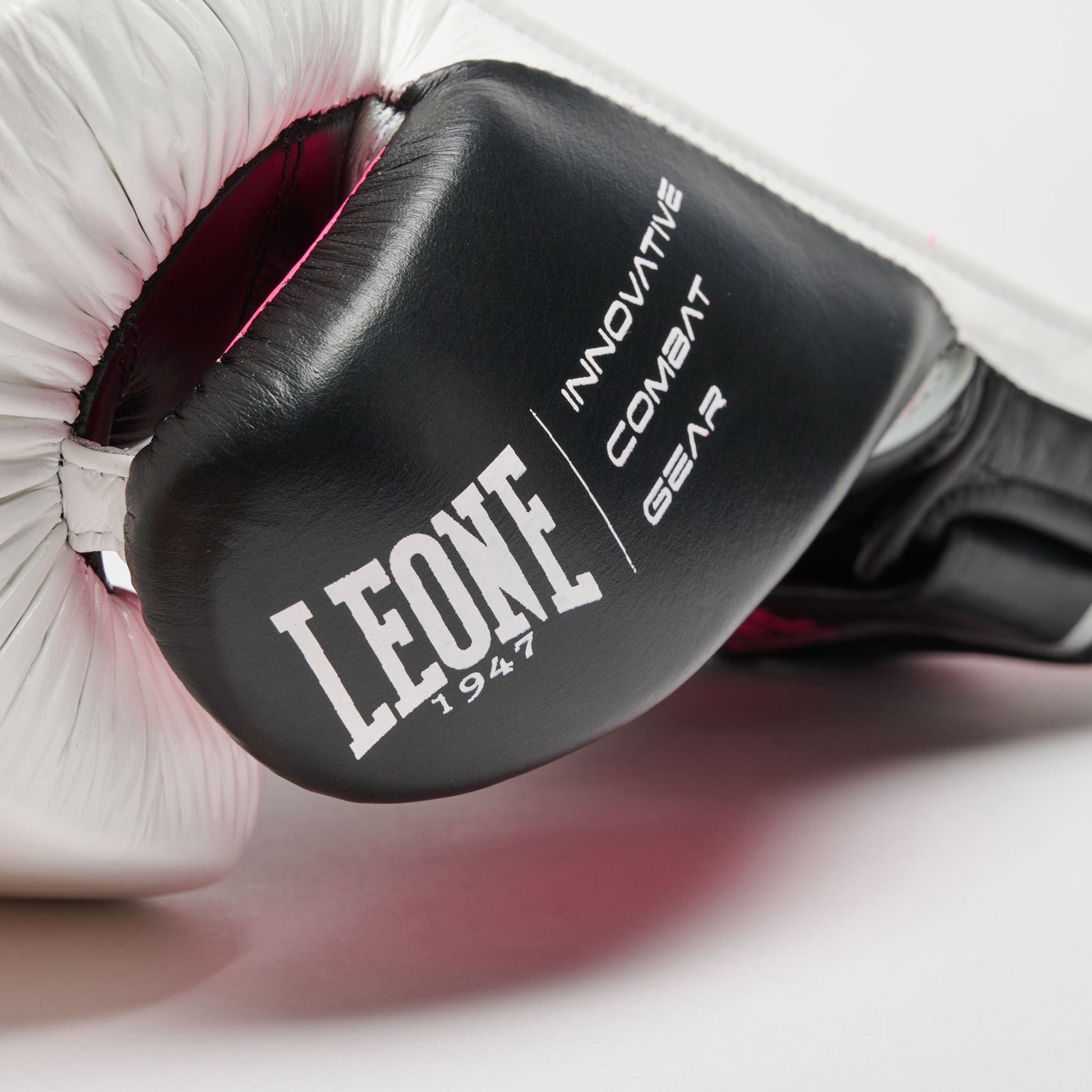 REVO FLUO BOXING GLOVES
GN110F