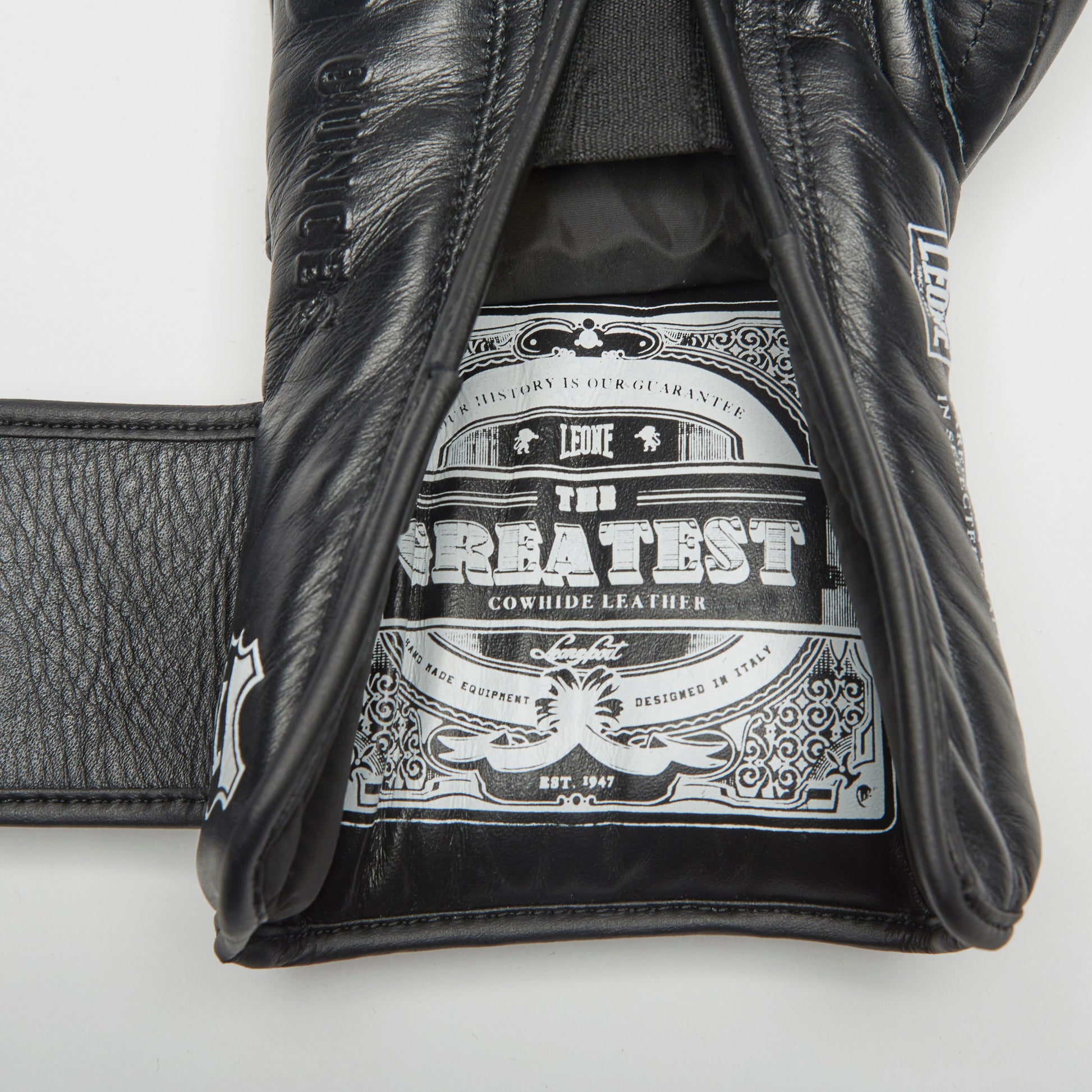 THE GREATEST BOXING GLOVES
GN111