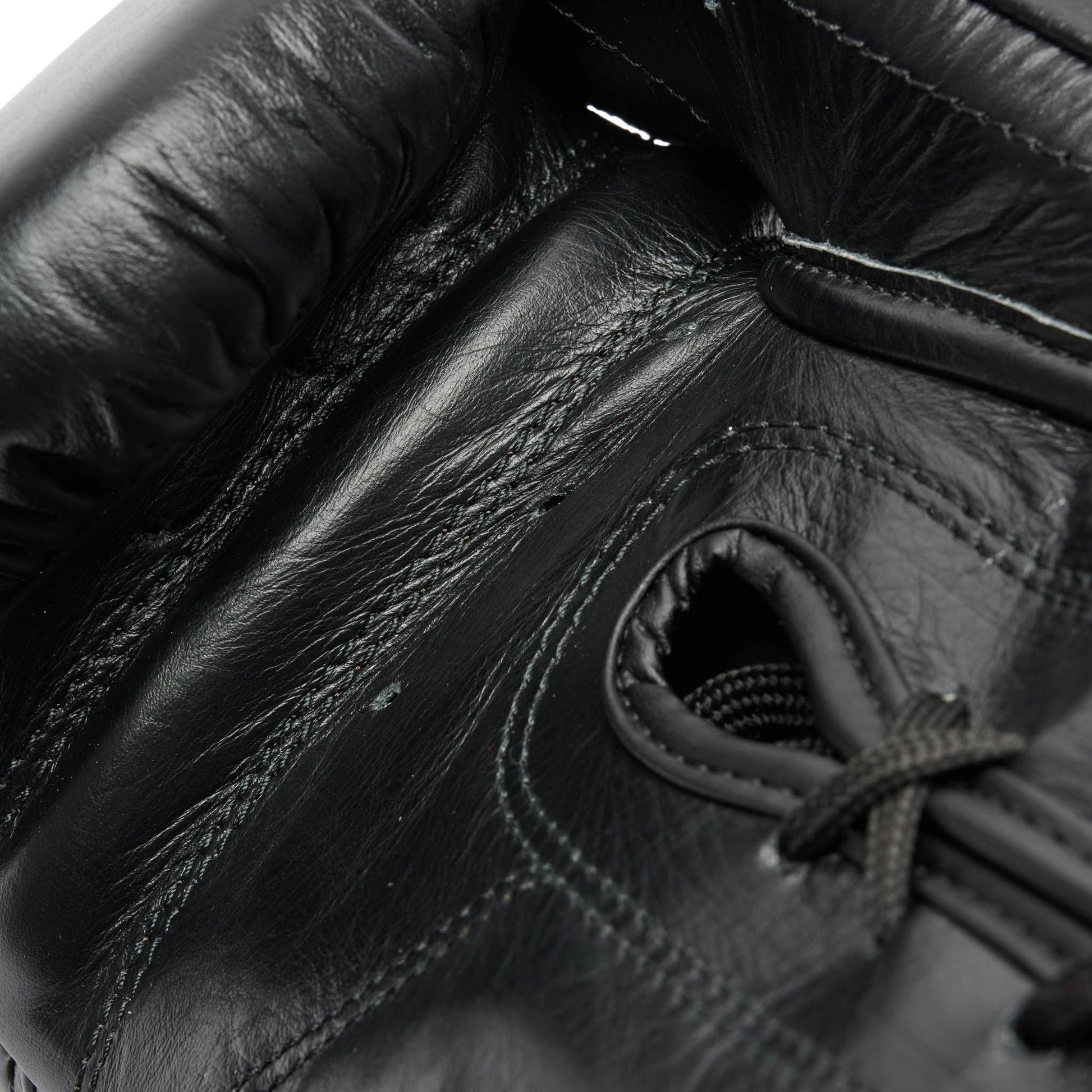 THE GREATEST BOXING GLOVES
GN111L