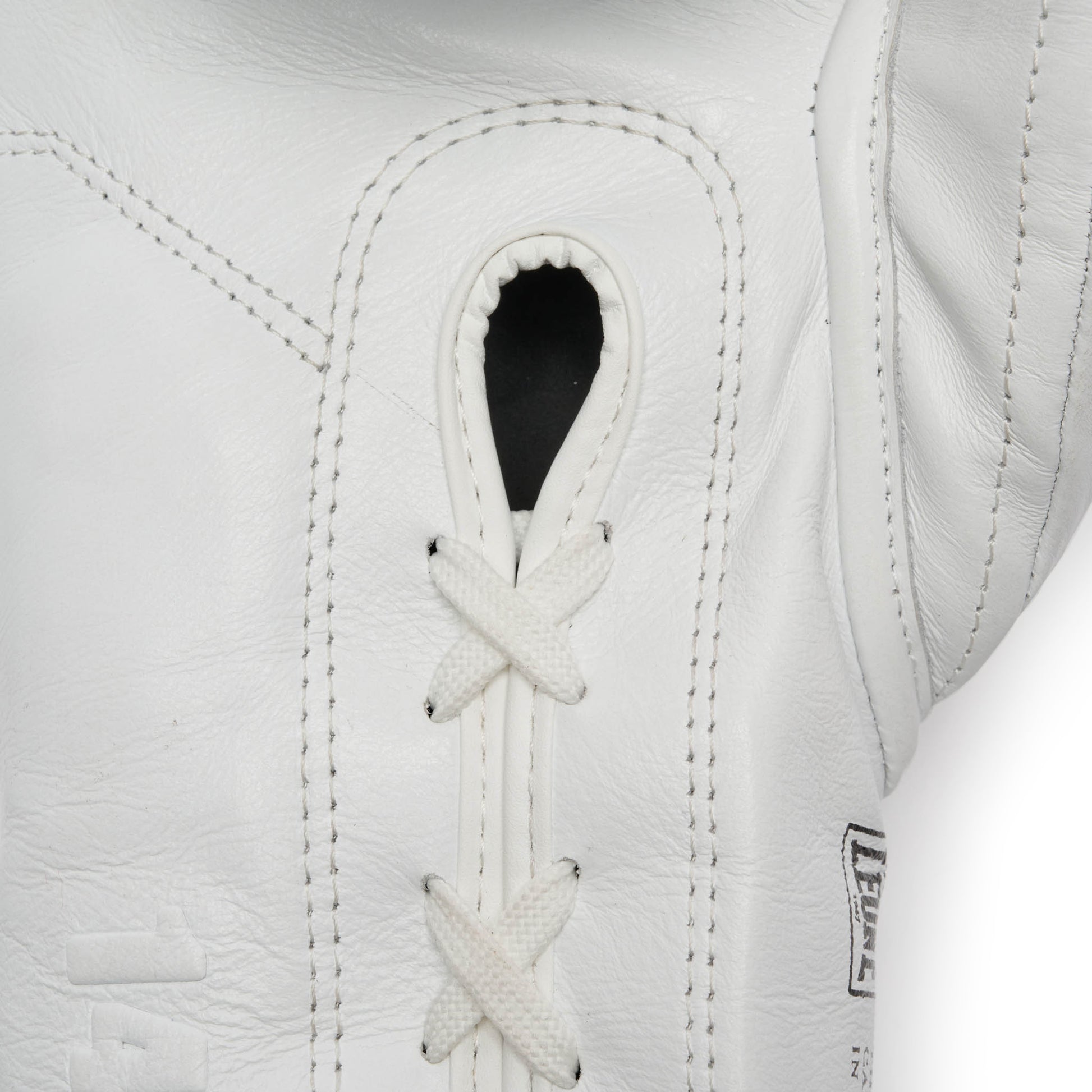 THE GREATEST BOXING GLOVES
GN111L