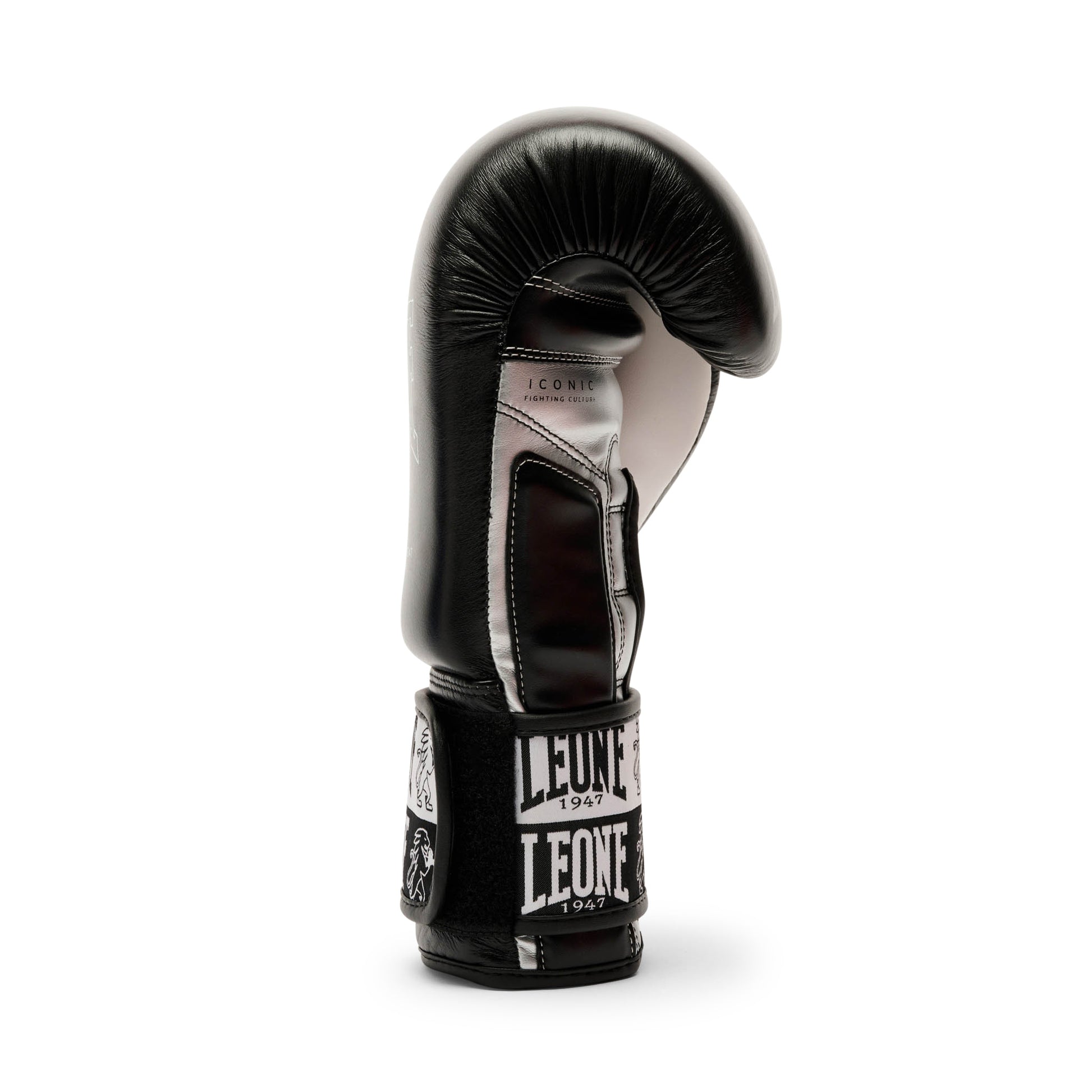 ICONIC BOXING GLOVES
GN208