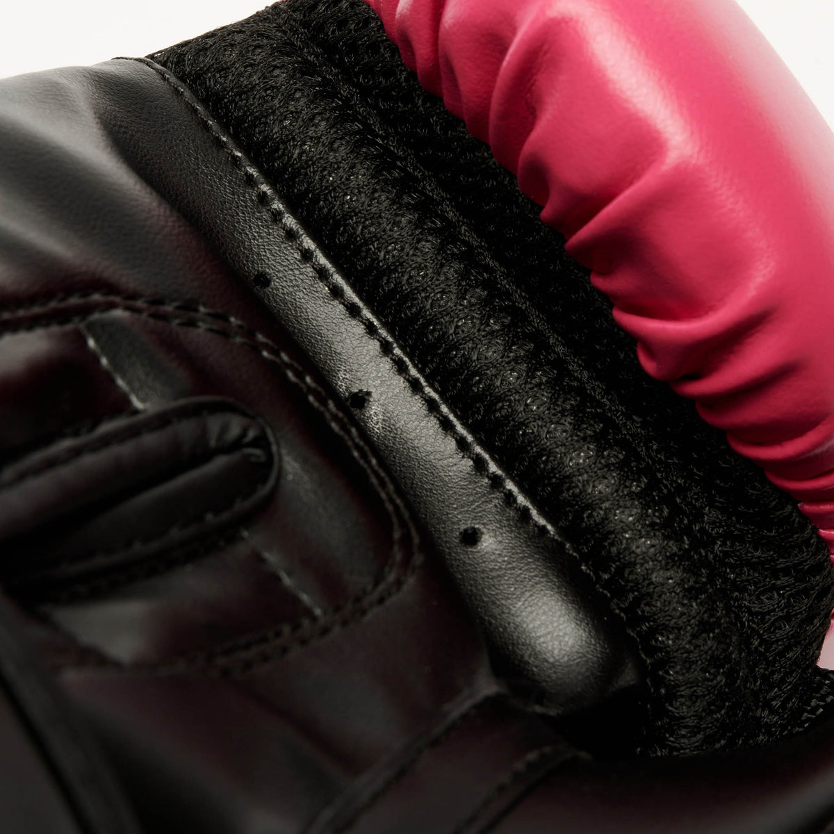 THUNDER BOXING GLOVES JUNIOR 
GN383J