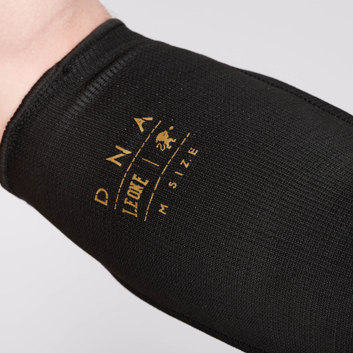 FOREARM GUARD
PR343